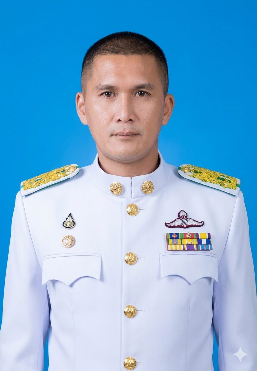  นายเอกภพ ชื่นยะปลอก